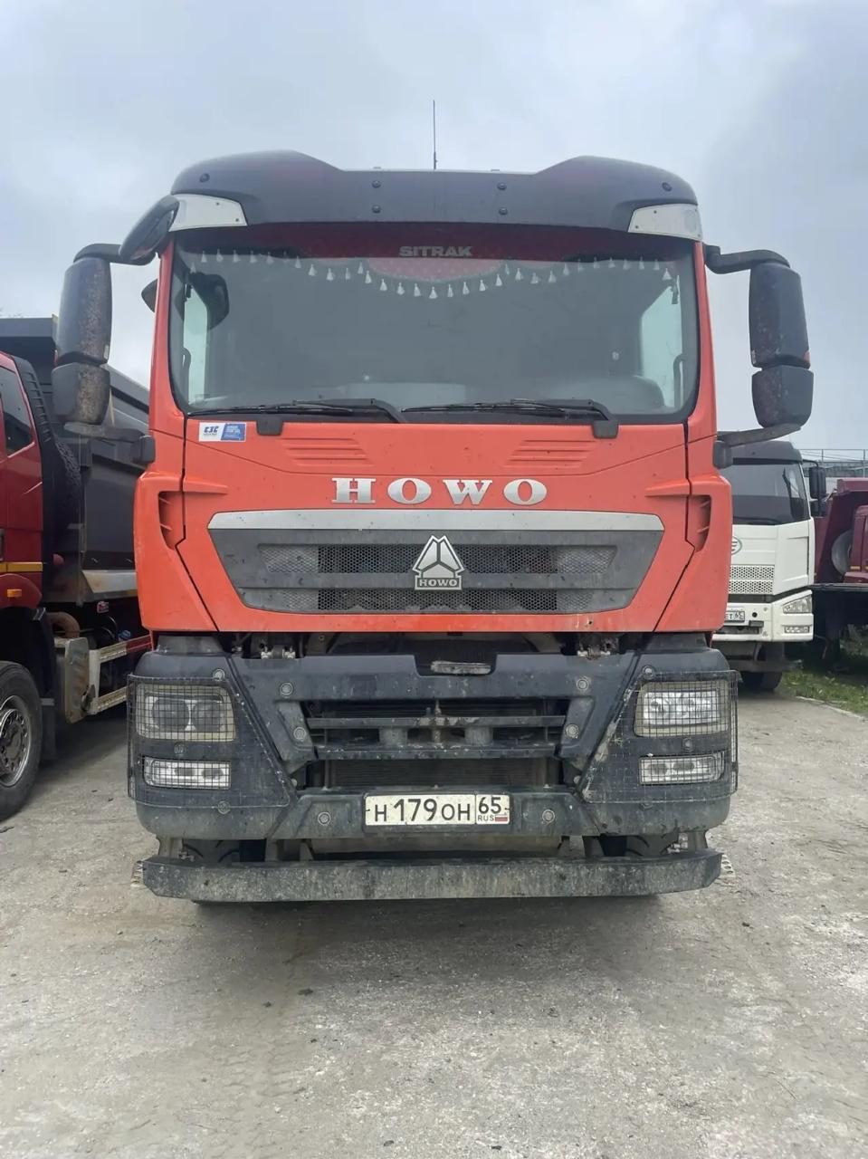 HOWO T5G 8x4 Самосвал