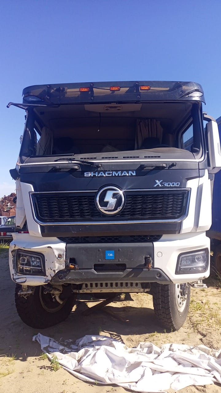 Shacman SX* 6x6 Самосвал