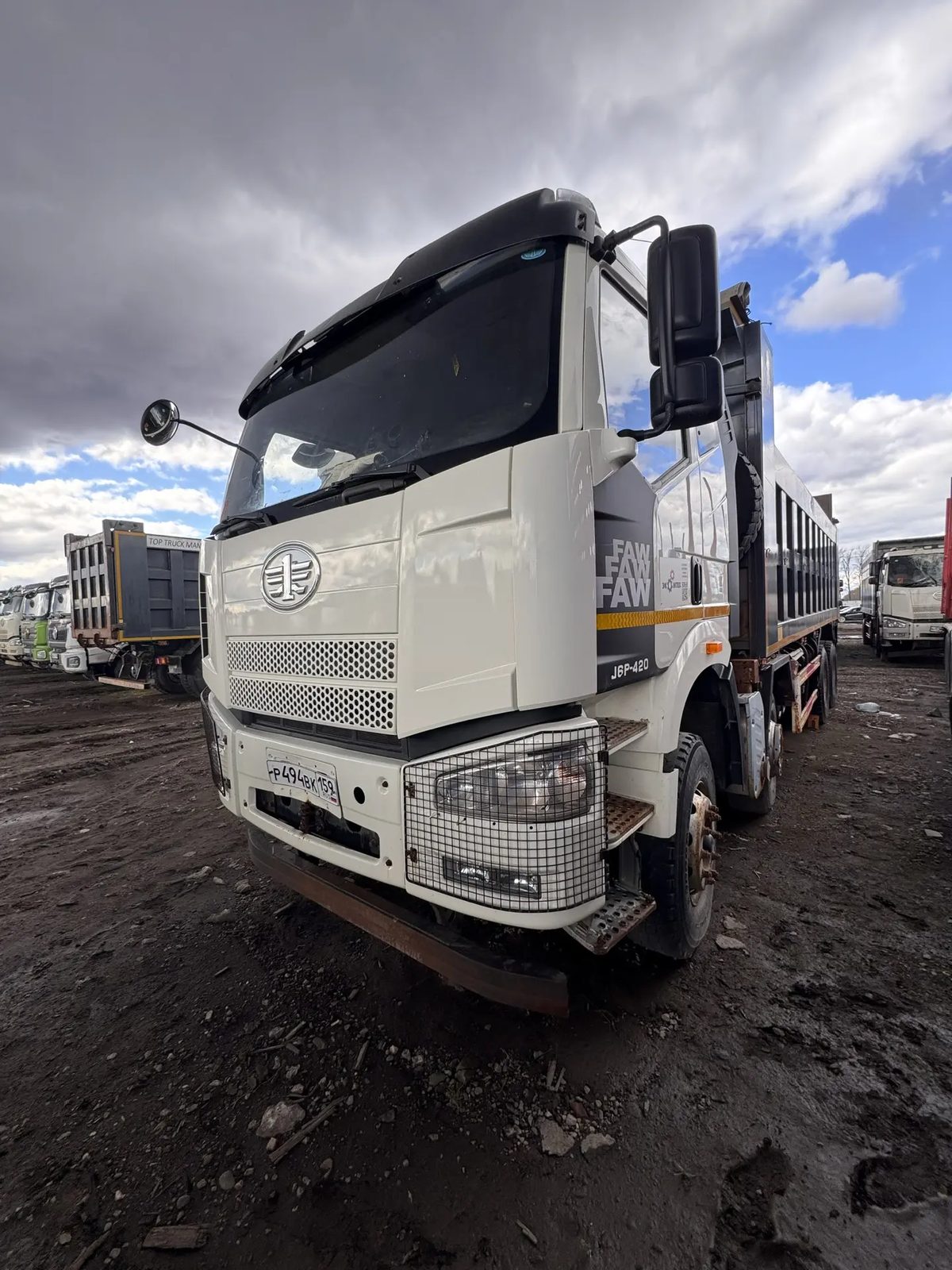 FAW J6 8x4 Самосвал