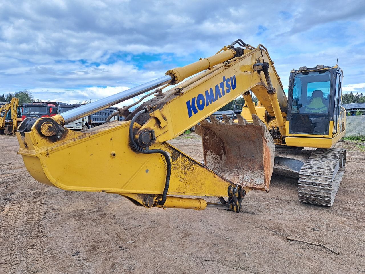 Komatsu PC 220 Экскаватор