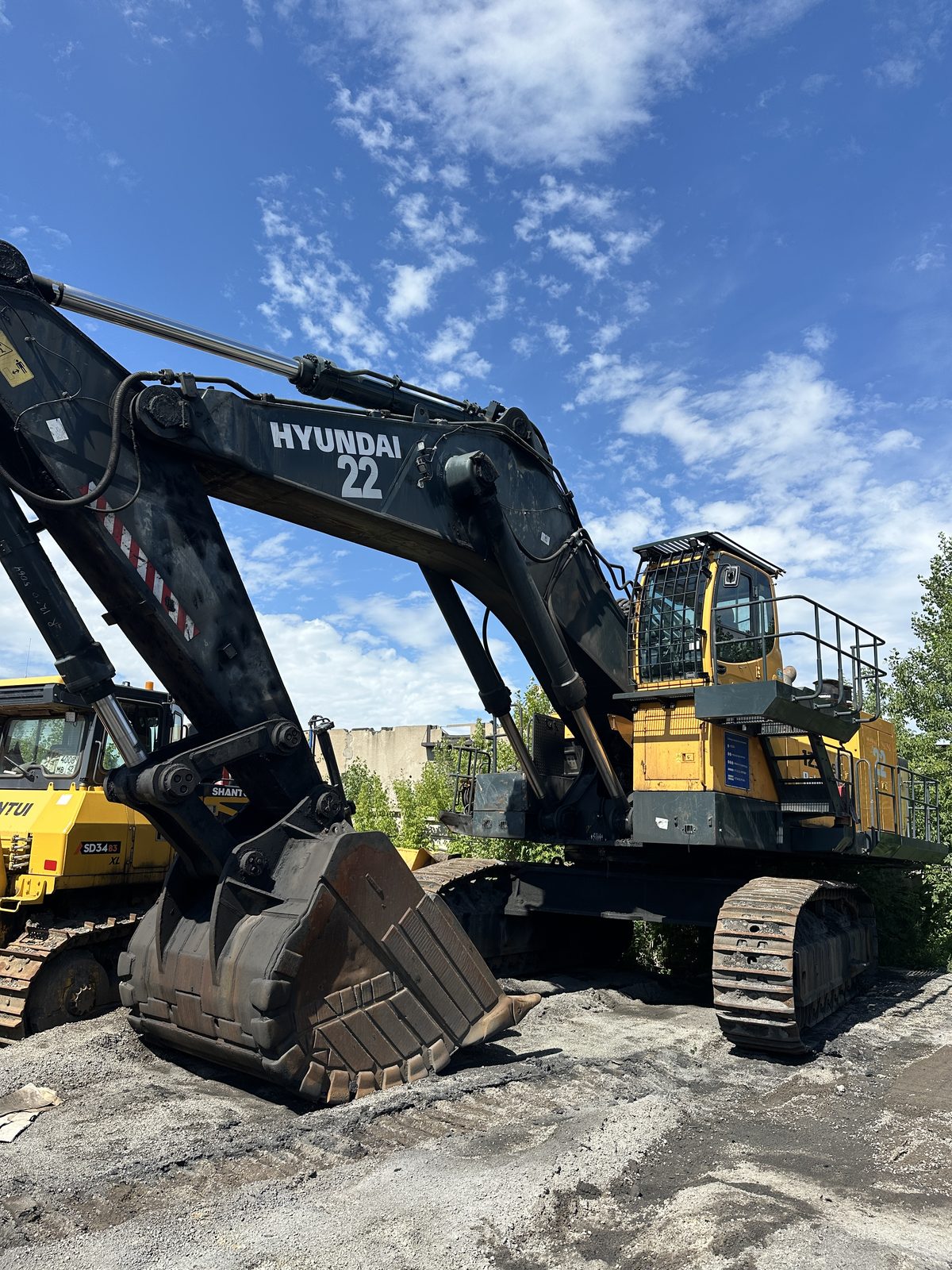 Hyundai R1250 Экскаватор