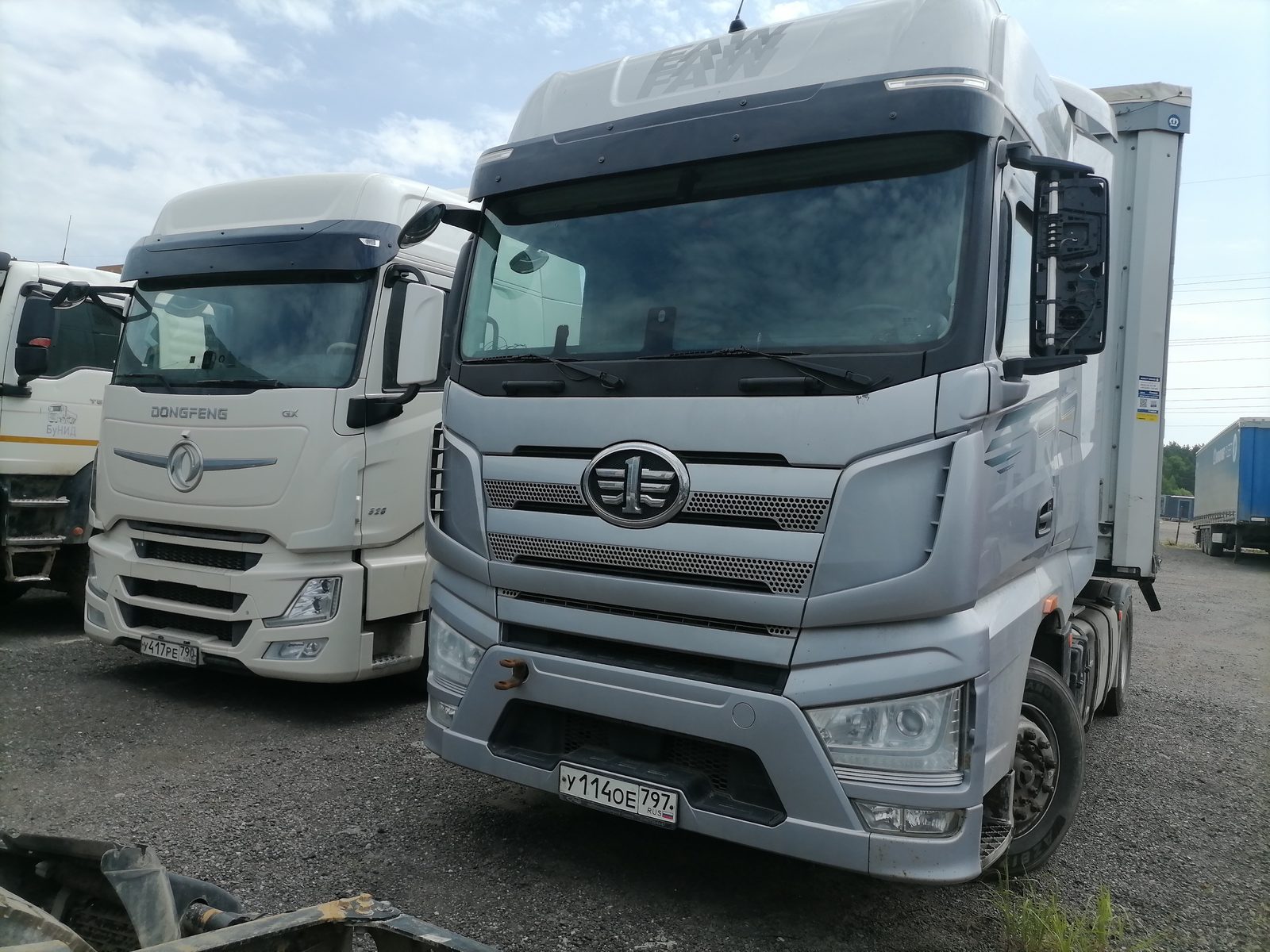 FAW J7 4x2 Седельный тягач