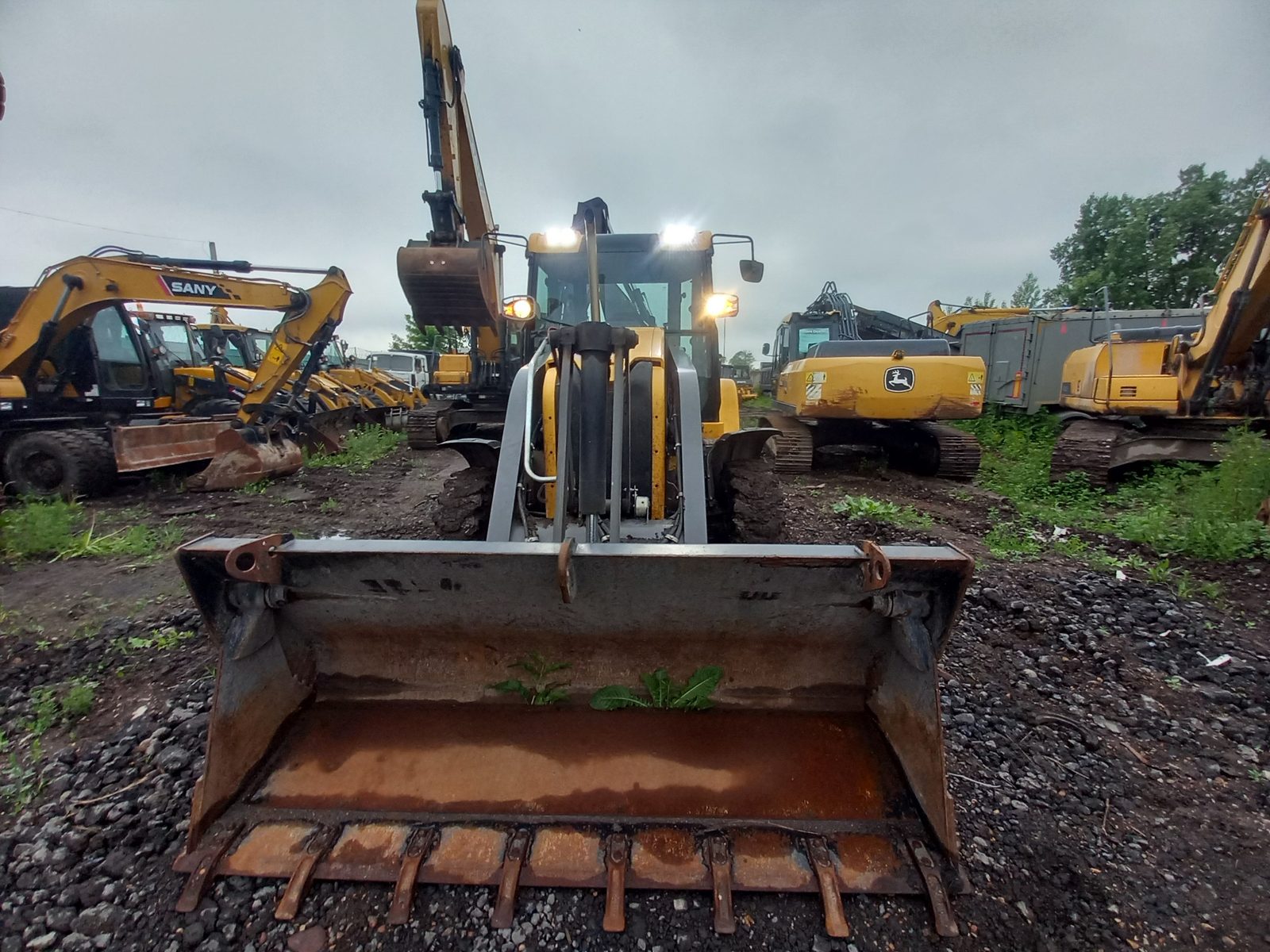 Mecalac TLB* Экскаватор-погрузчик