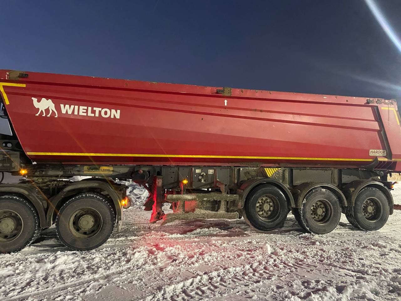 Wielton NW-3 Полуприцеп самосвальный