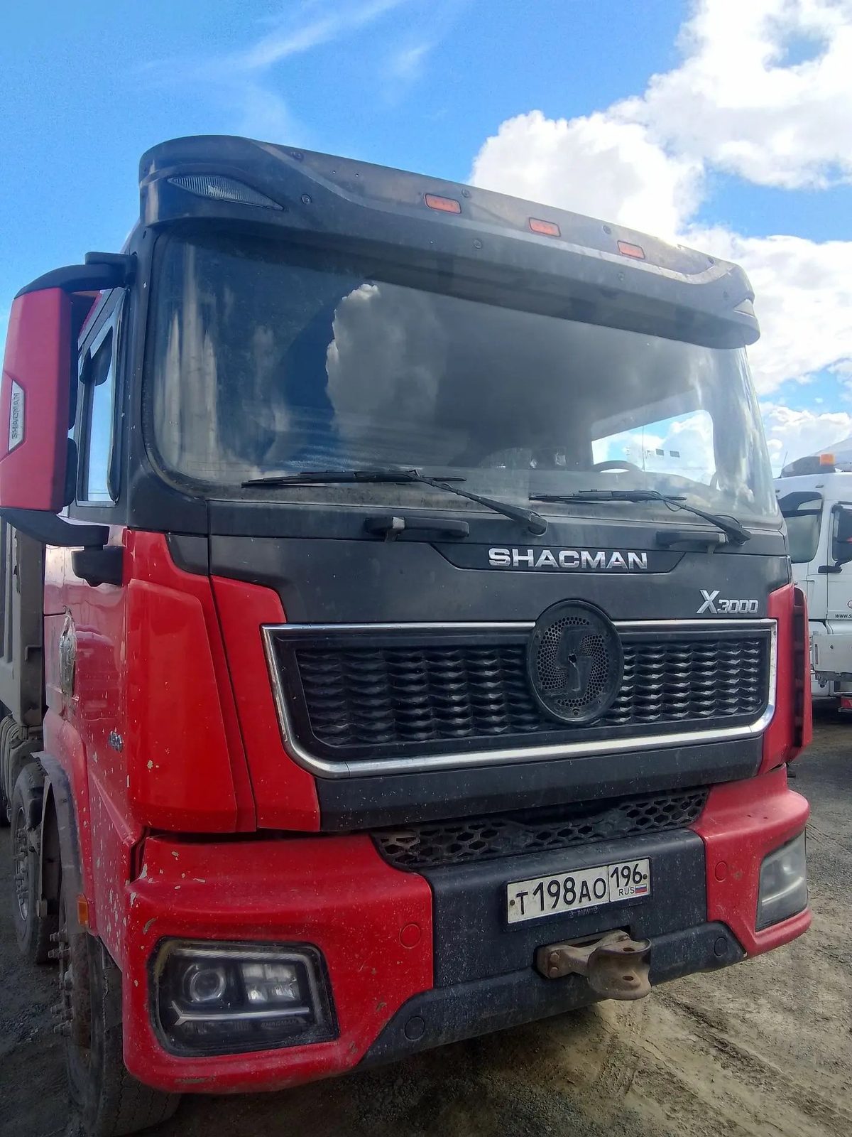Shacman SX* 8x4 Самосвал