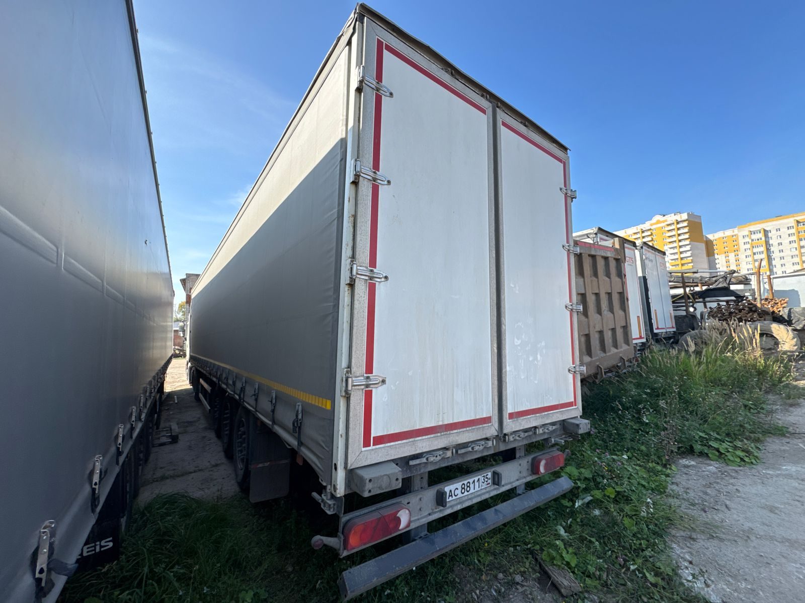 МАЗ 5885* Полуприцеп шторный