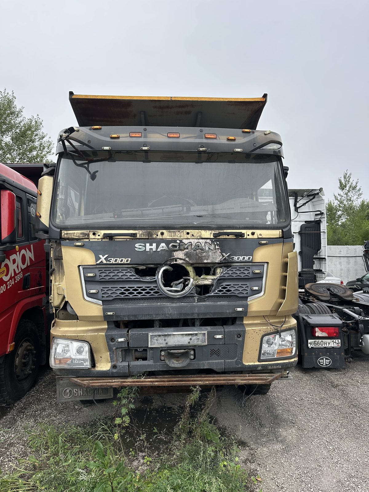 Shacman SX* 8x4 Самосвал