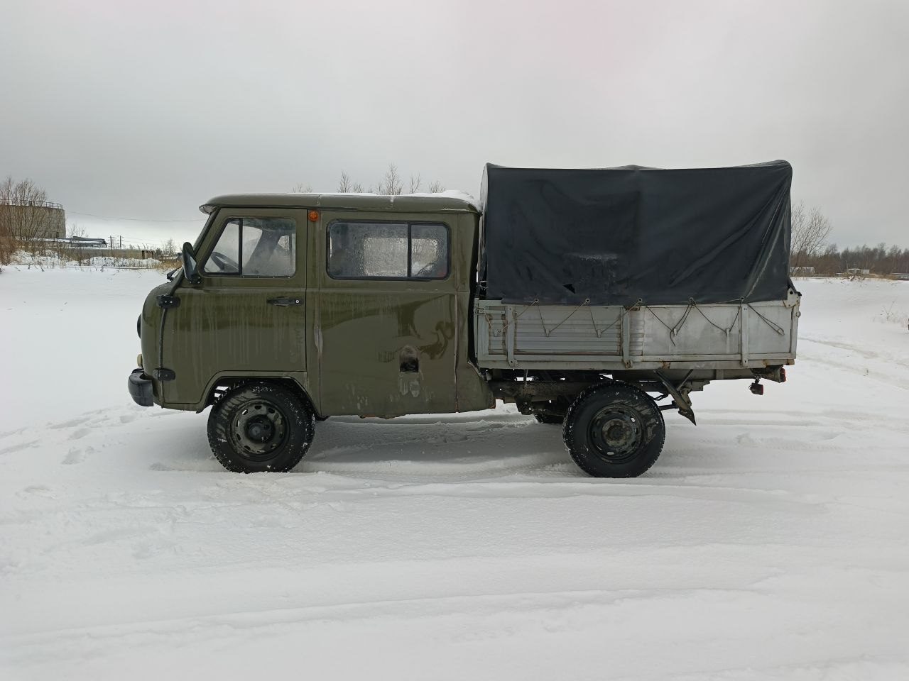 UAZ 3909* Бортовой