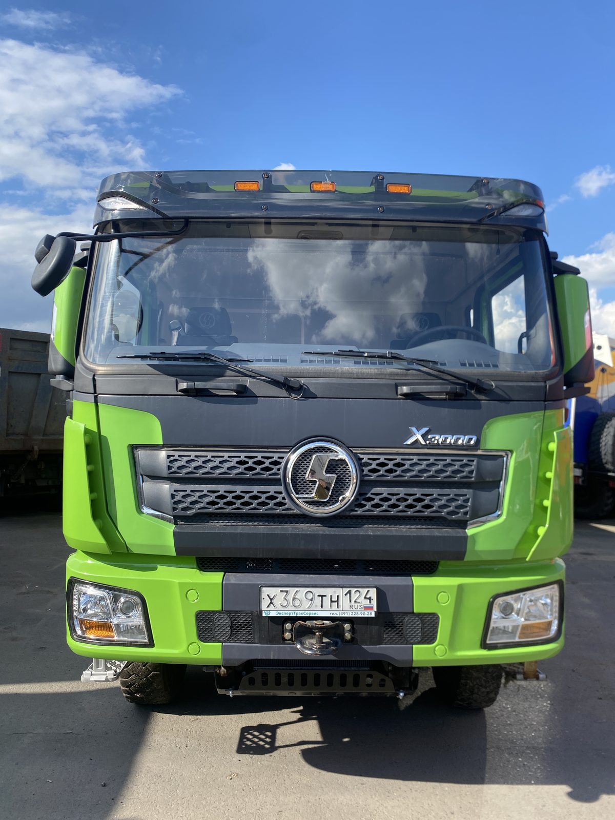 Shacman SX* 6x4 Самосвал