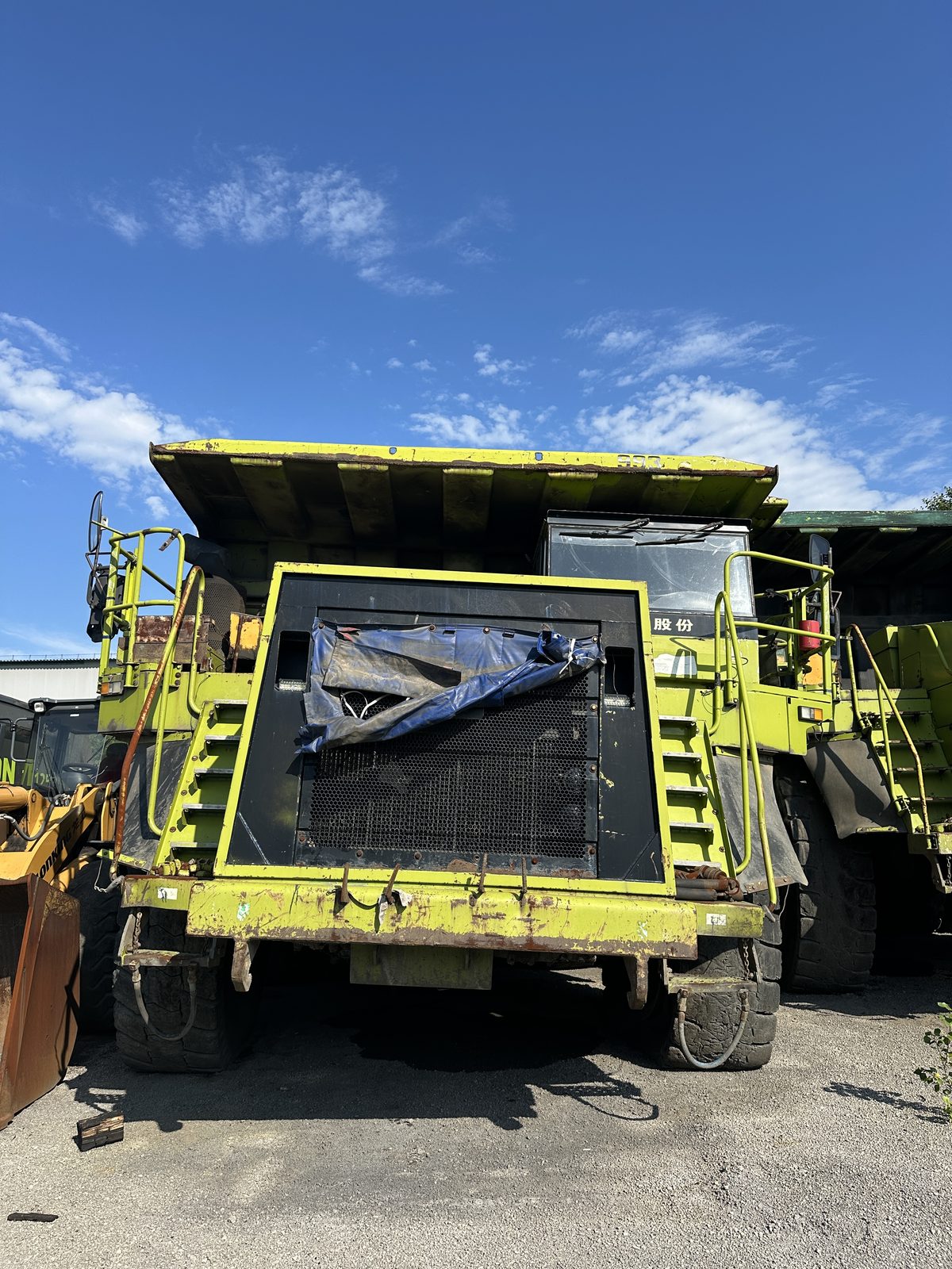 TEREX TR100 4x2 Карьерный самосвал