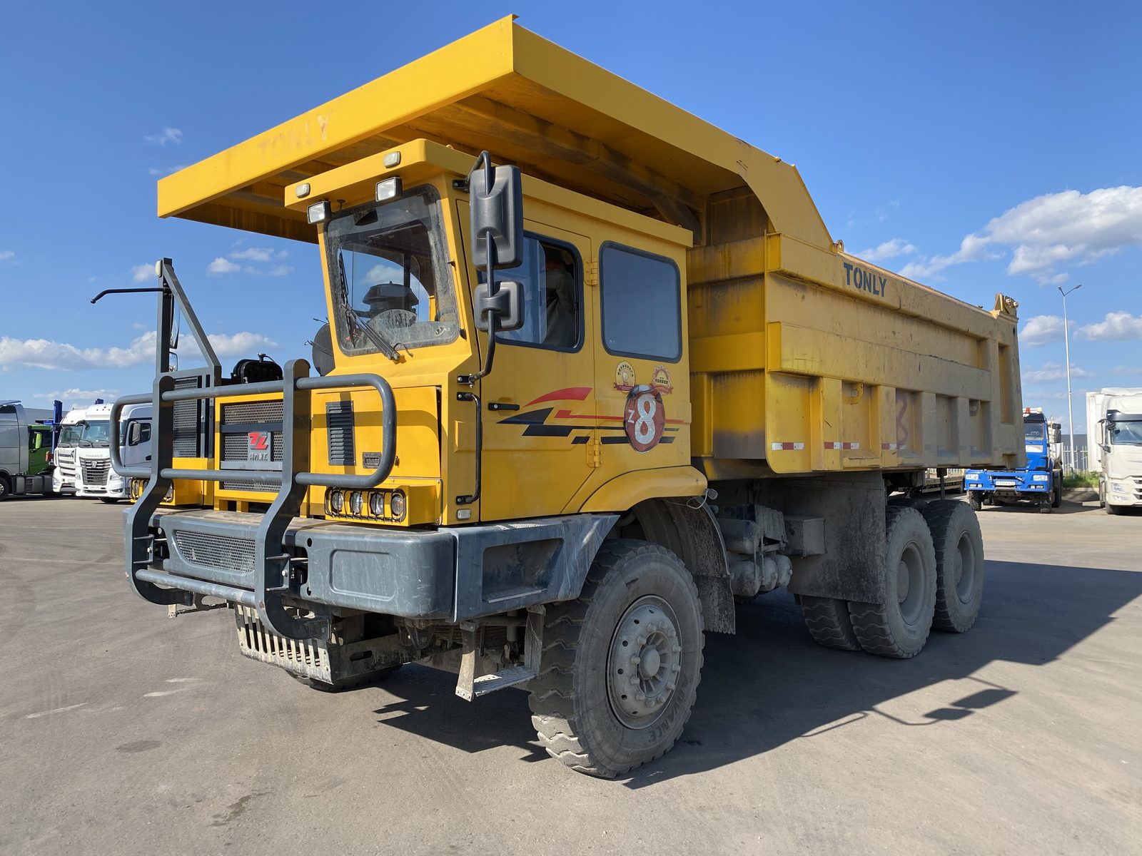 TONLY TL875B 6x4 Карьерный самосвал