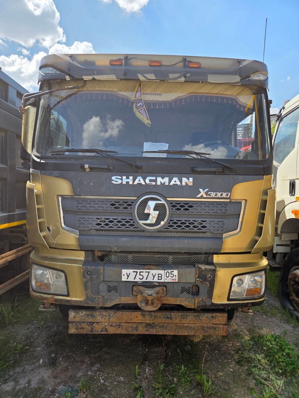 Shacman SX* 8x4 Самосвал