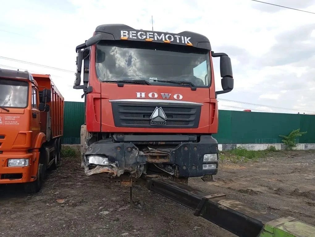 HOWO T5G 8x4 Самосвал