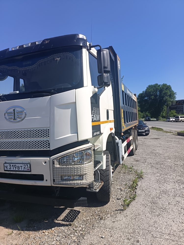FAW J6 6x4 Самосвал