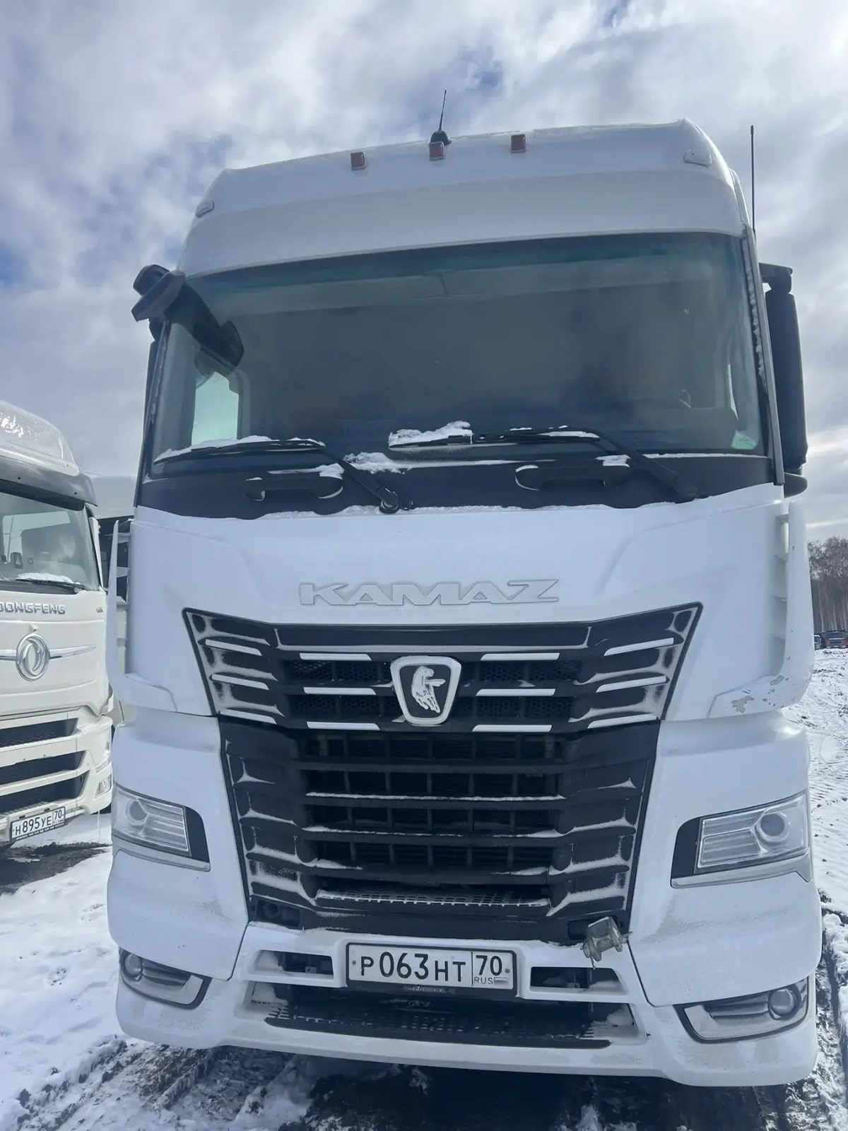 КАМАЗ М1945 4x2 Седельный тягач