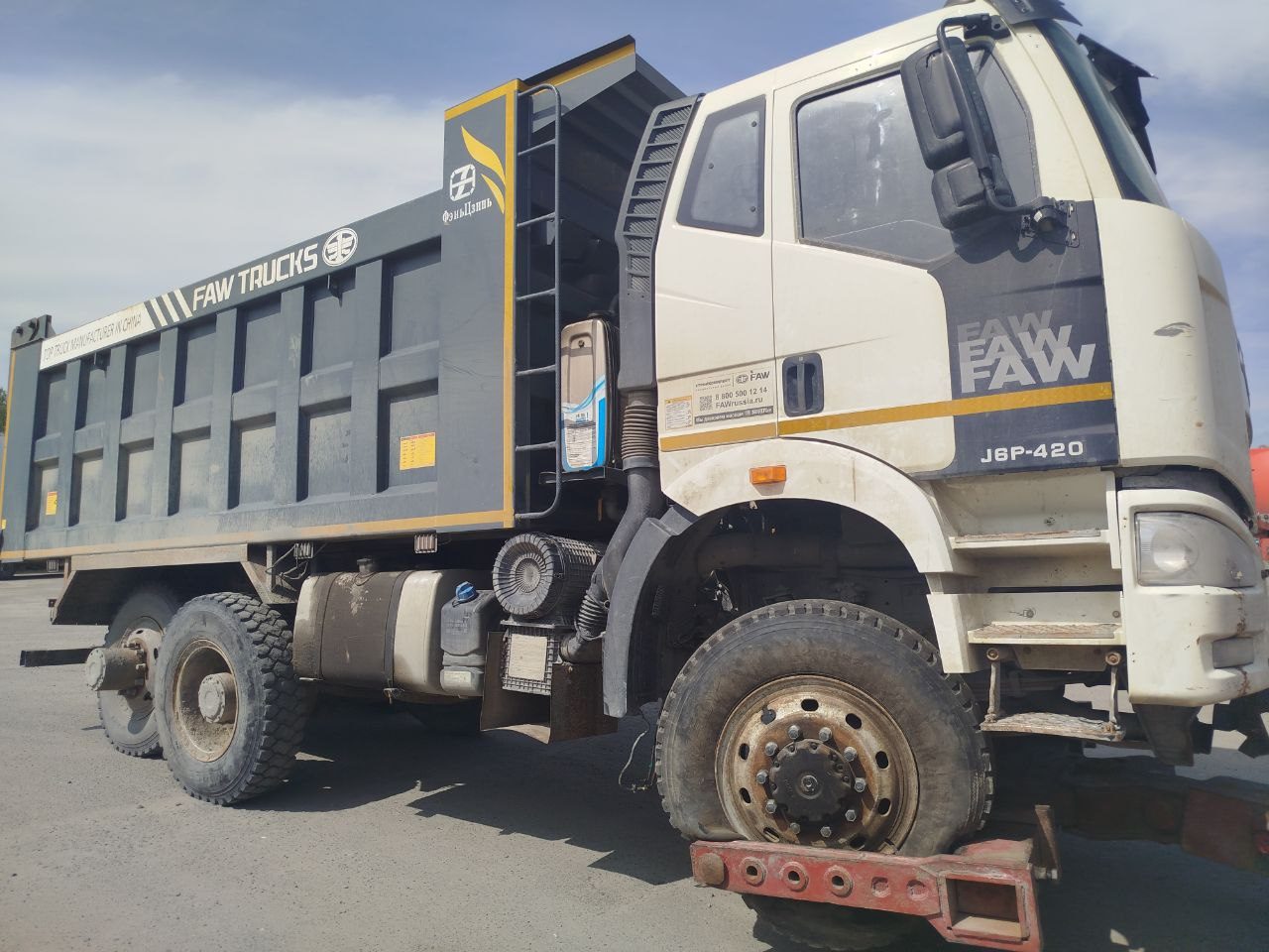 FAW J6 6x6 Самосвал
