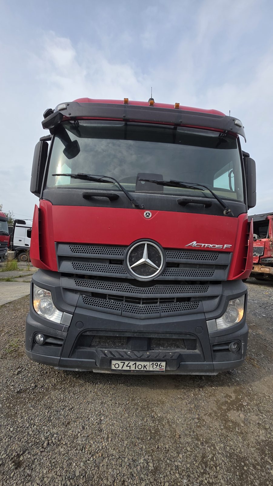 Mercedes-Benz Actros 6x4 Седельный тягач