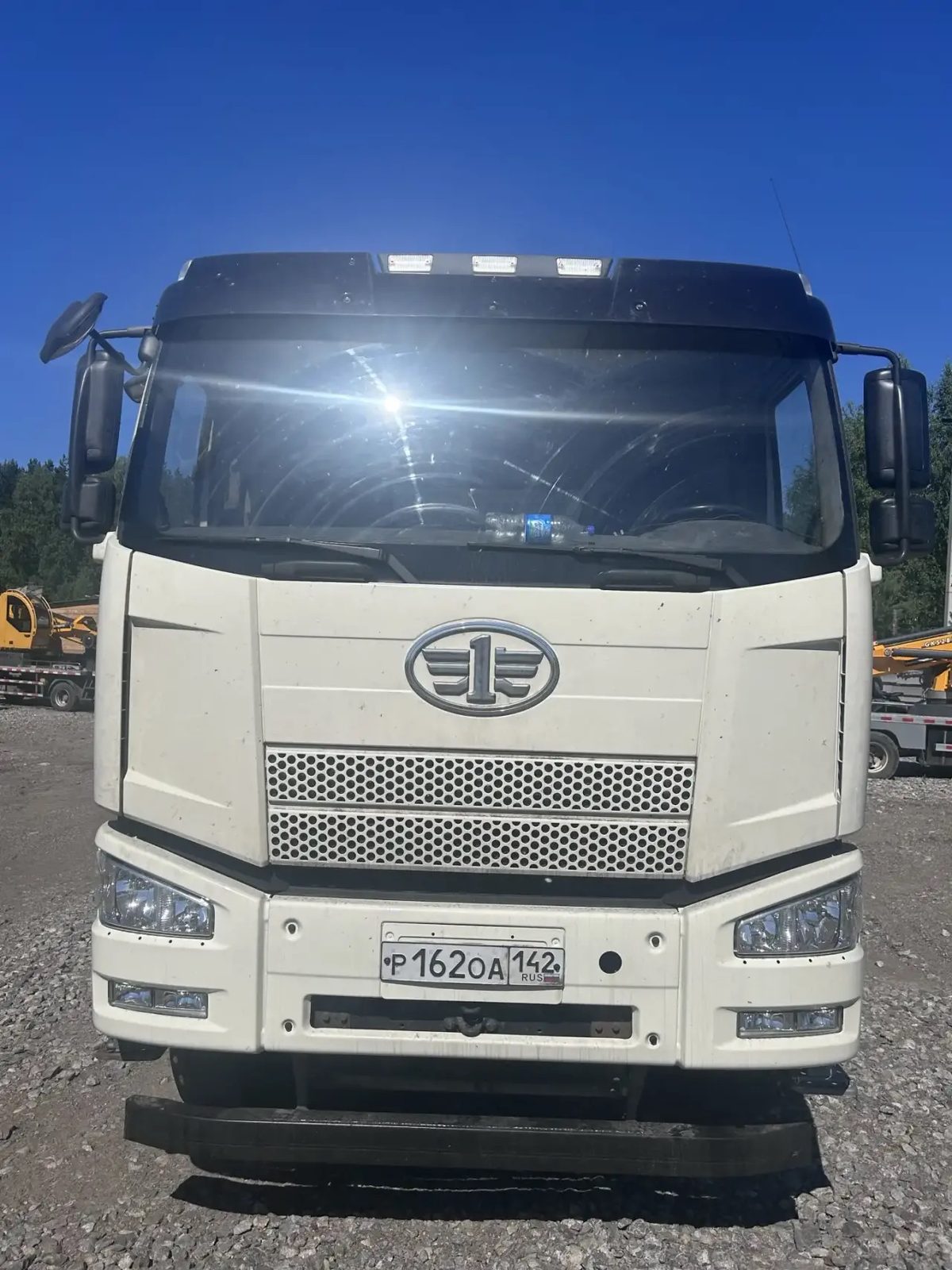 FAW J6 8x4 Самосвал