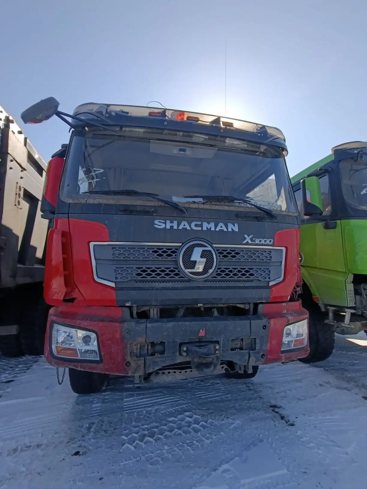 Shacman SX* 8x4 Самосвал