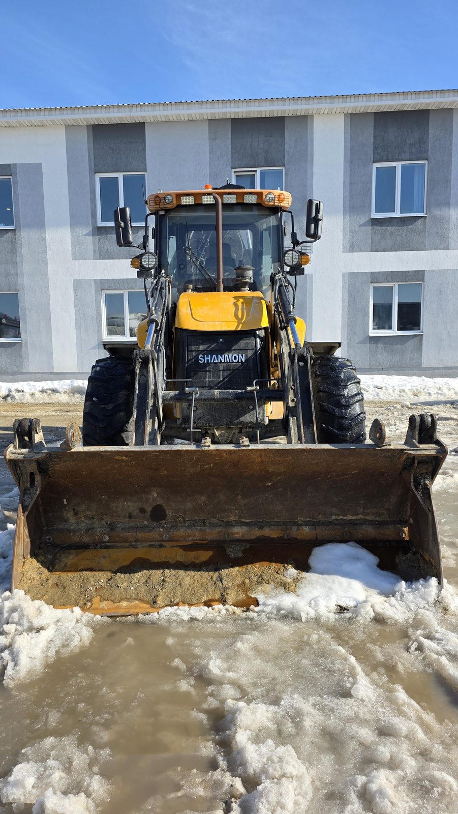 Shanmon 388 Экскаватор-погрузчик
