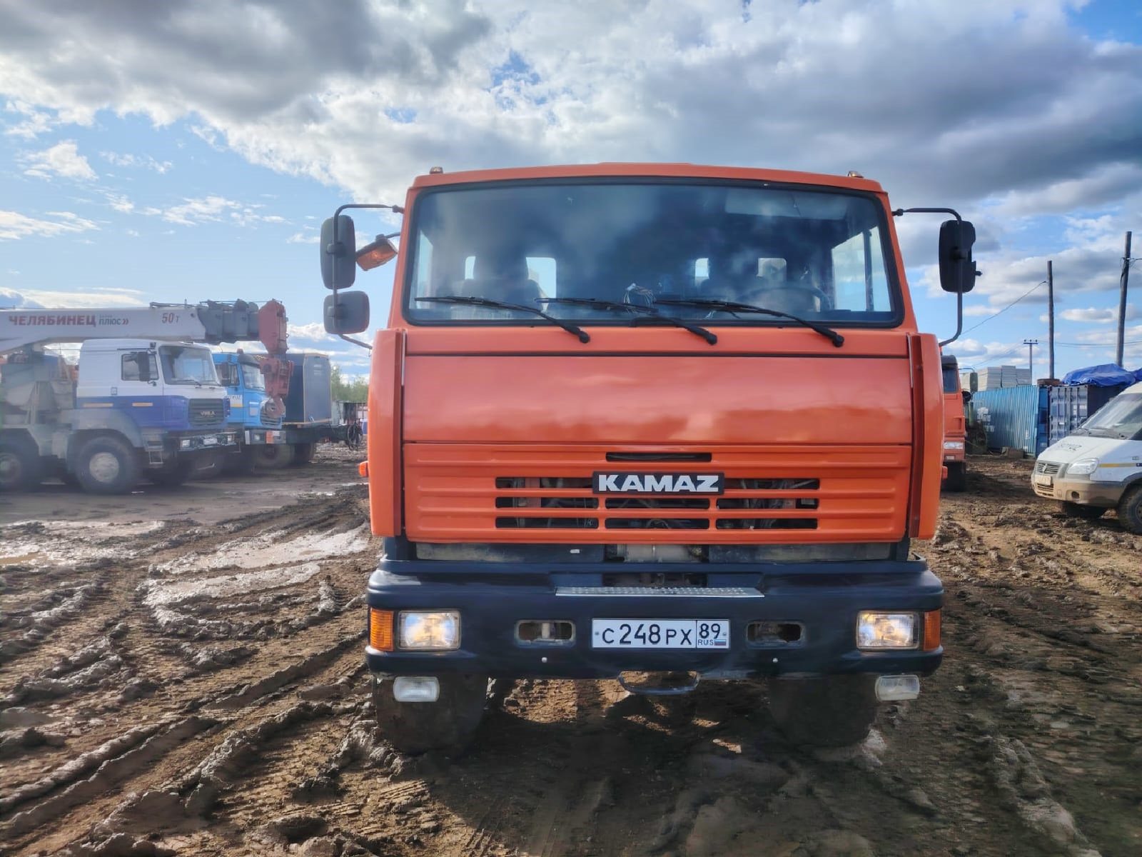 НПО 4671* на шасси КамАЗ 43118 6x6 Автоцистерна пищевая