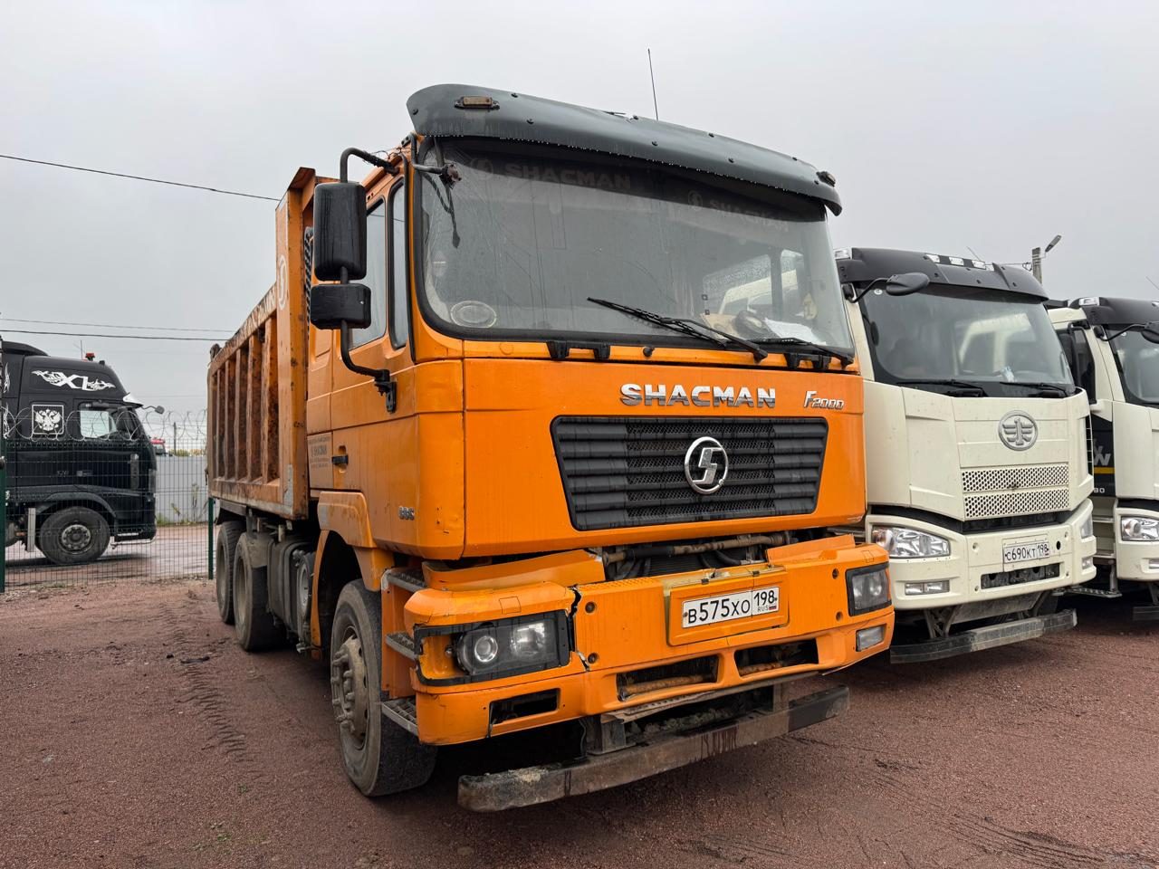 Shacman SX* 6x4 Самосвал