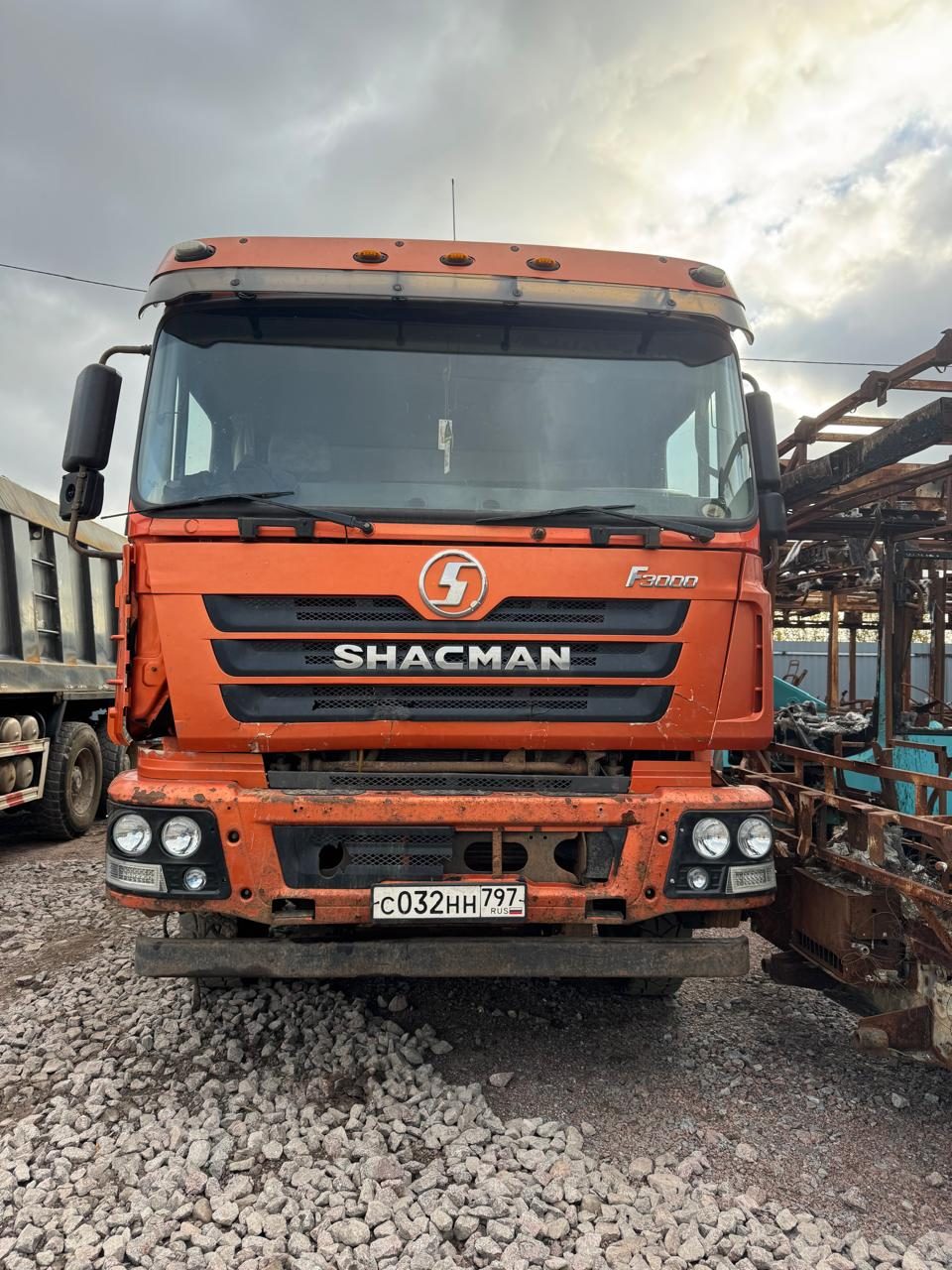 Shacman SX* 6x4 Самосвал