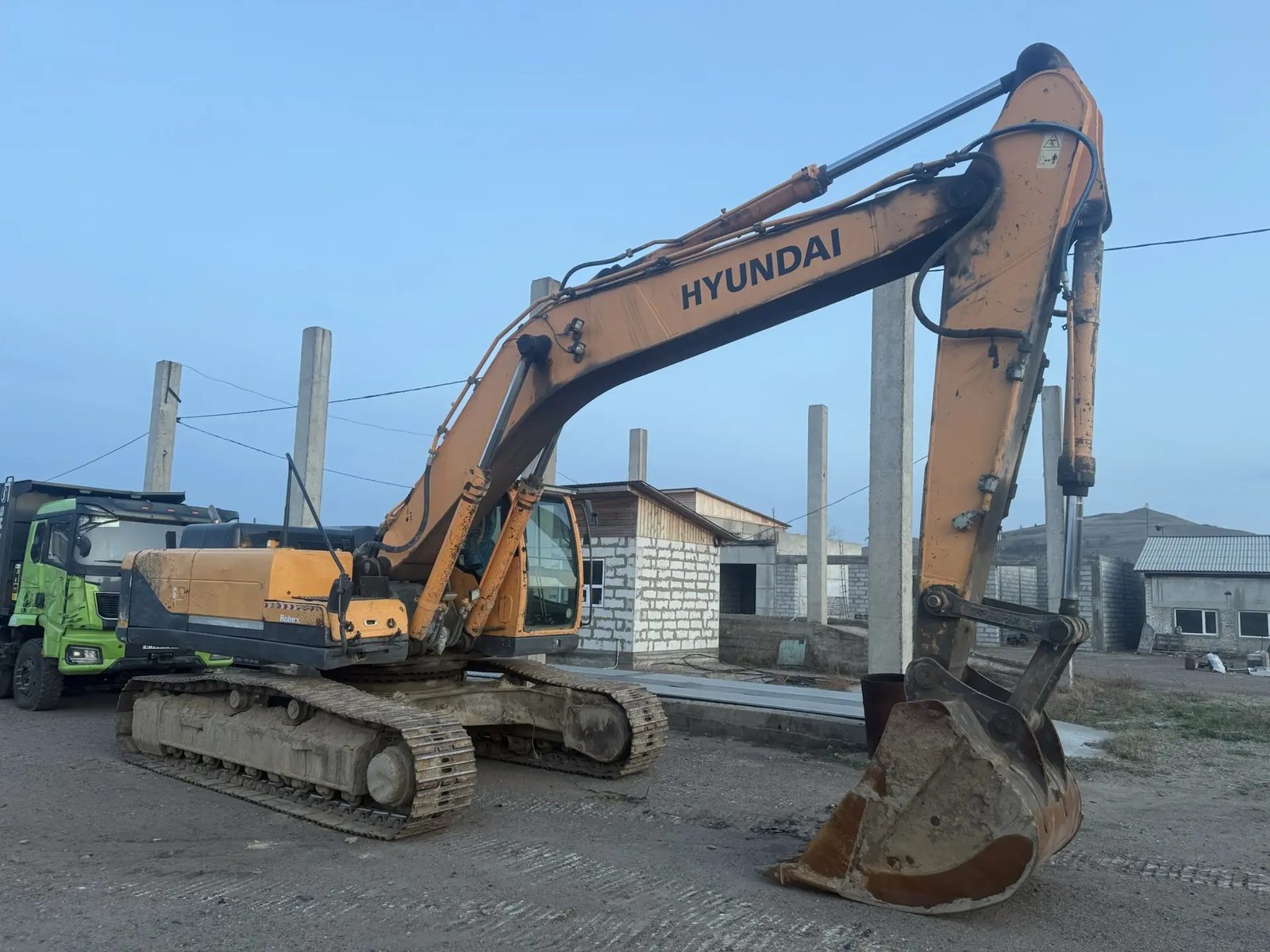 Hyundai R330 Экскаватор