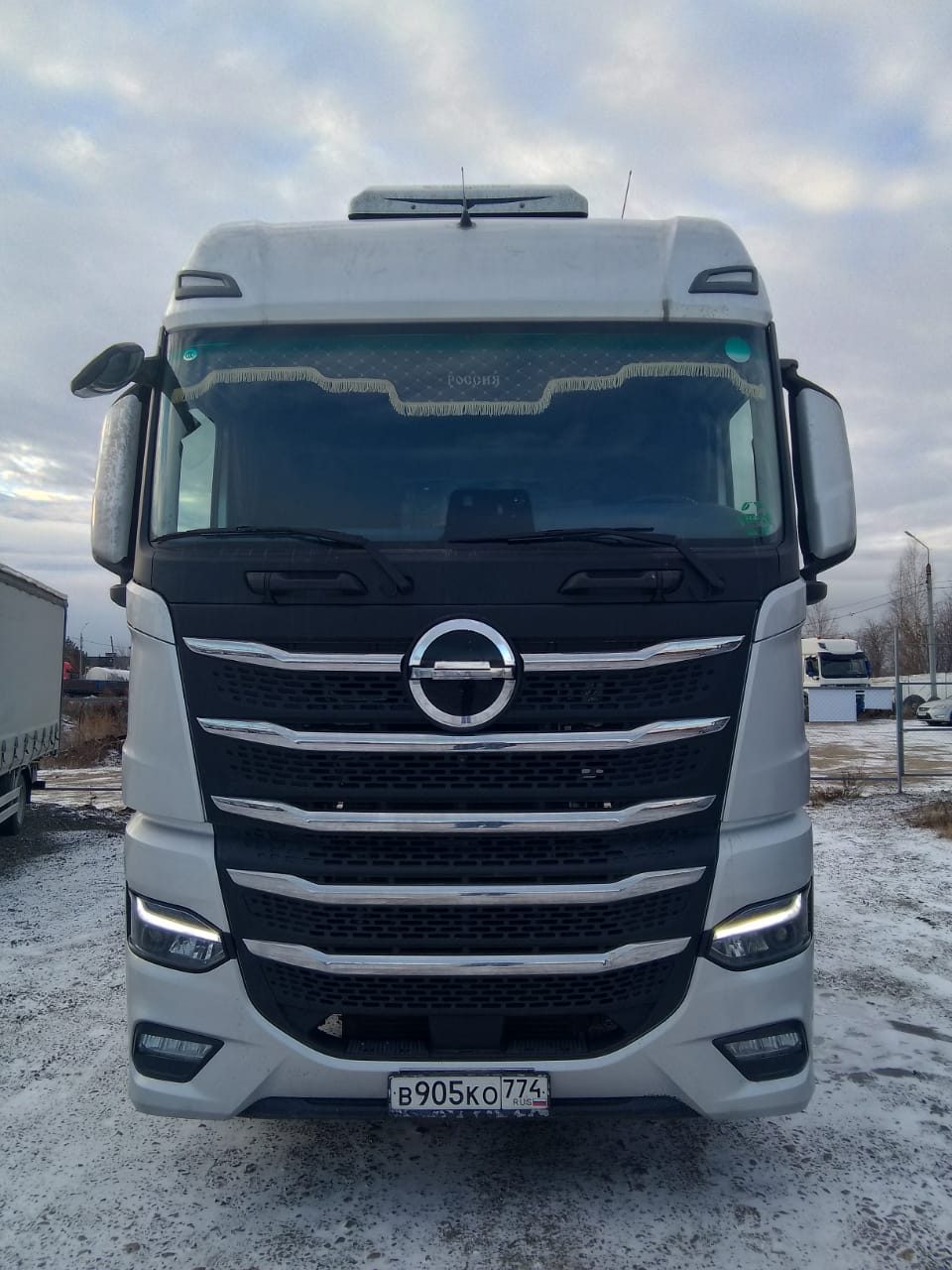 Beijing BJ* 6x4 Седельный тягач