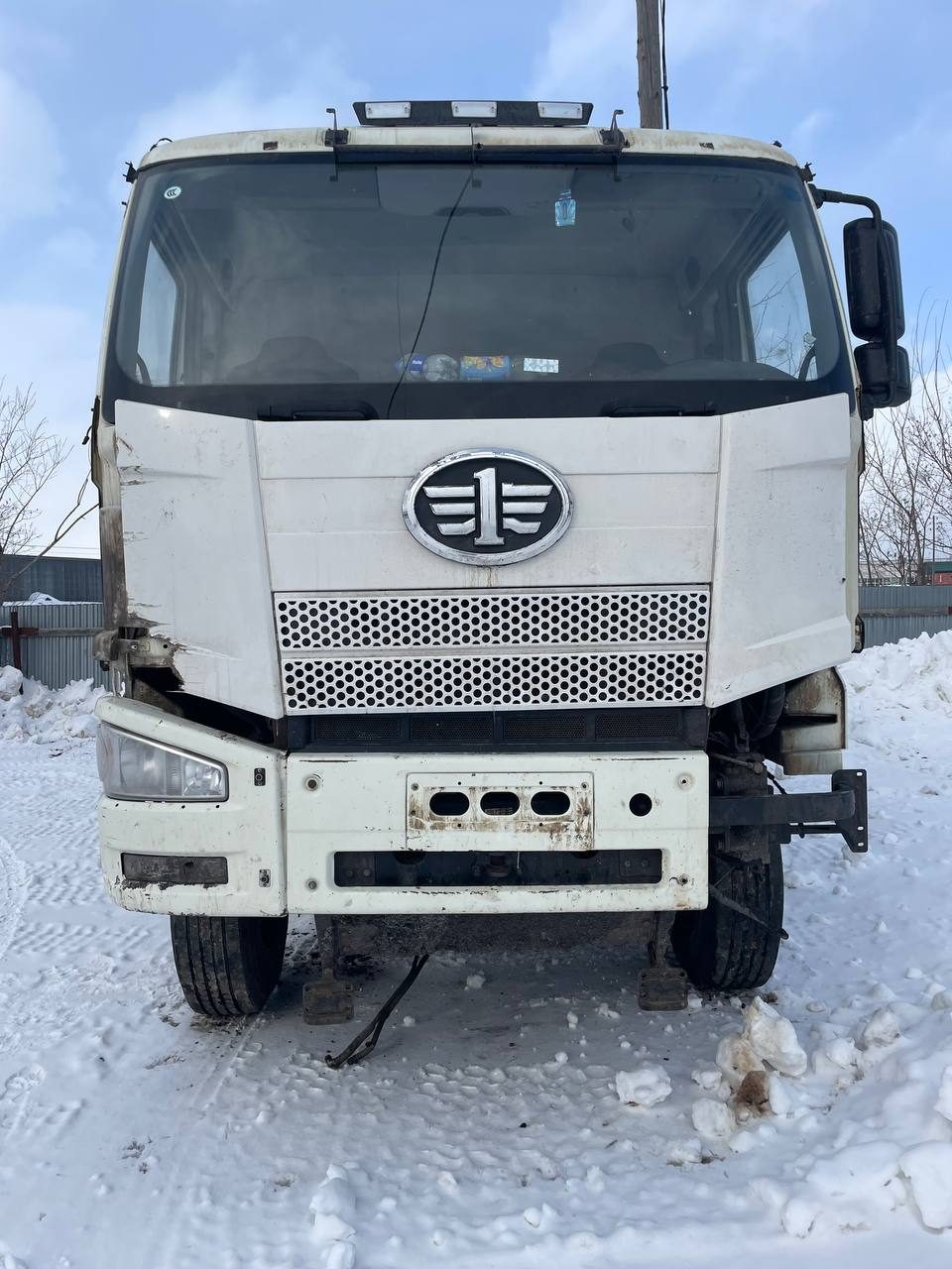 FAW J6 8x4 Самосвал