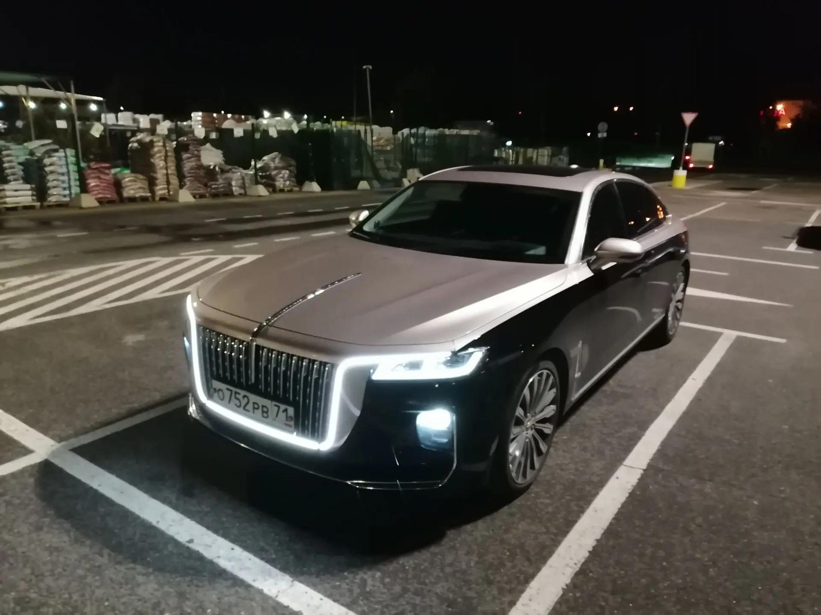 Hongqi H9