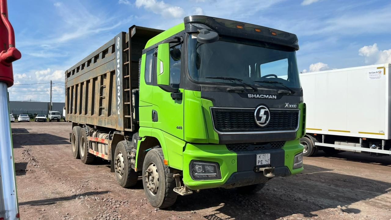 Shacman SX* 8x4 Самосвал
