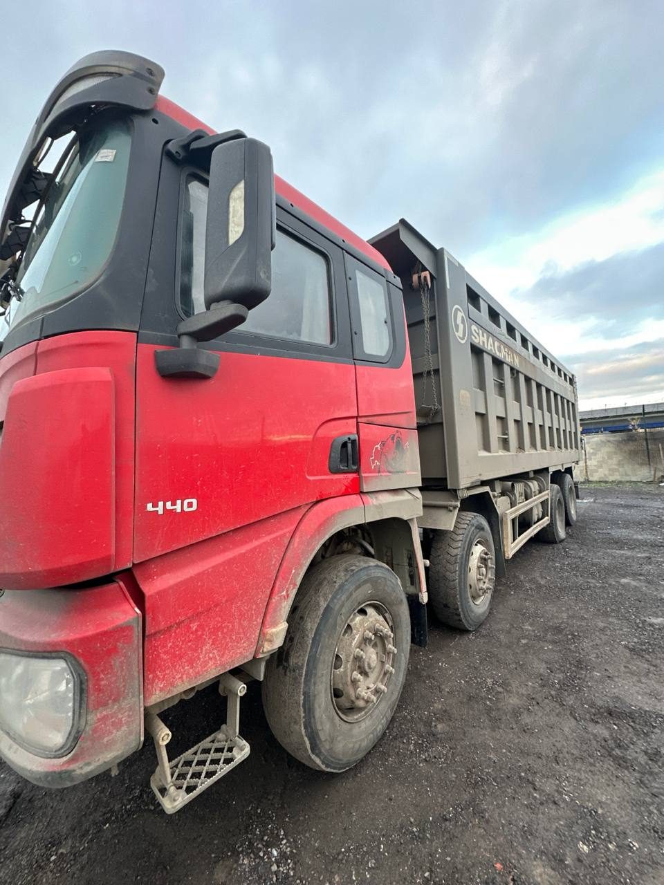 Shacman SX* 8x4 Самосвал