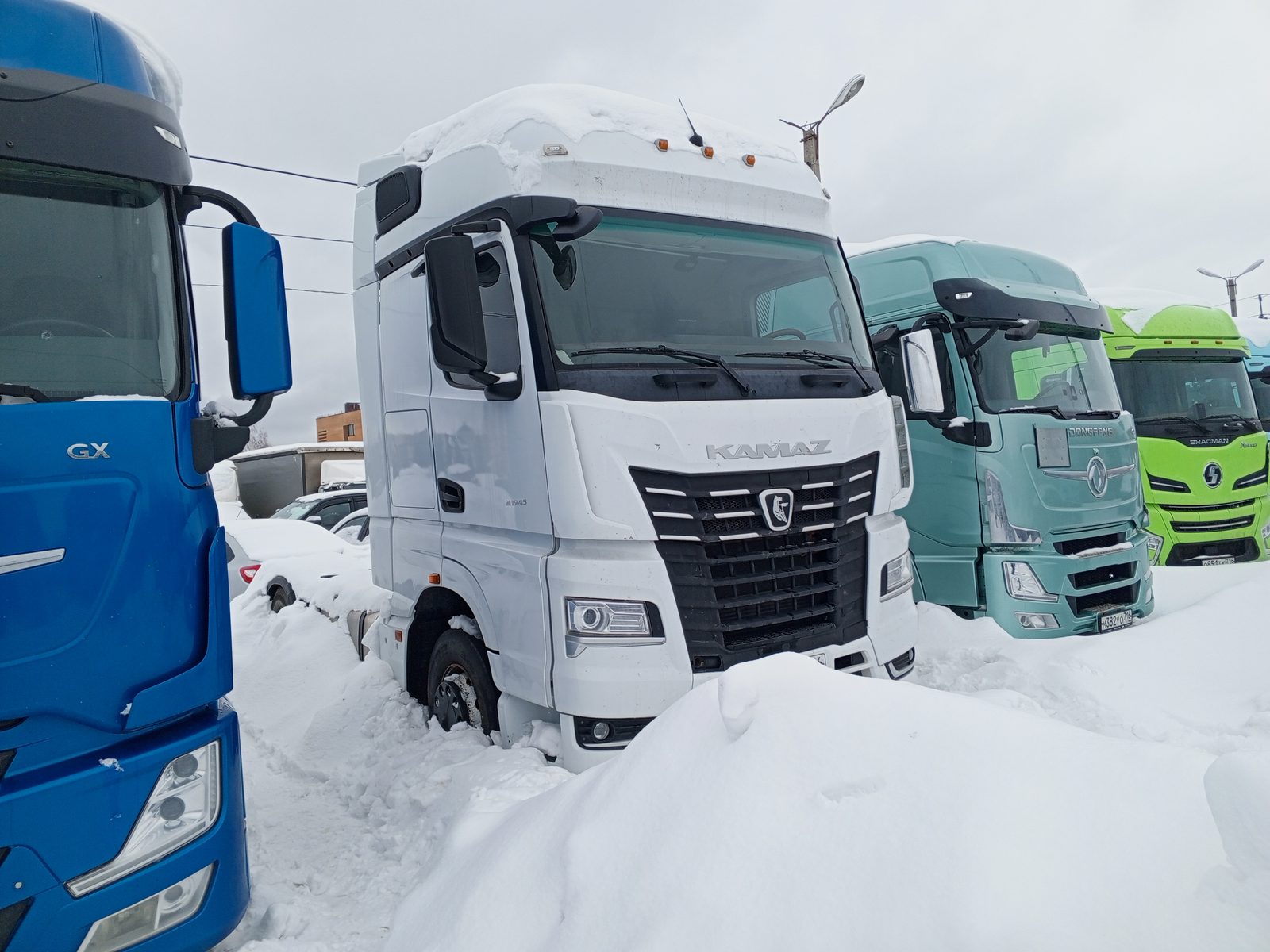 КАМАЗ М1945 4x2 Седельный тягач