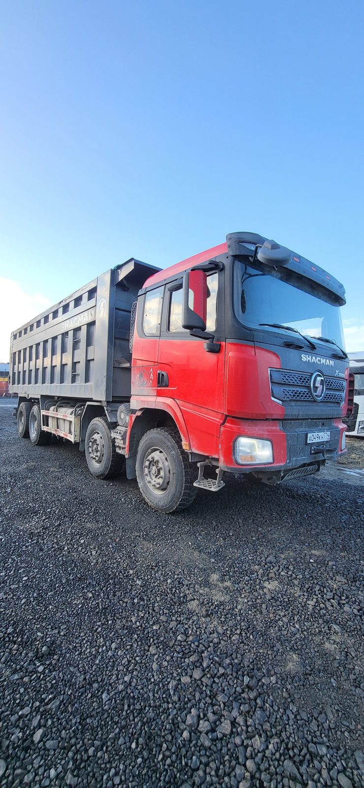Shacman SX* 8x4 Самосвал