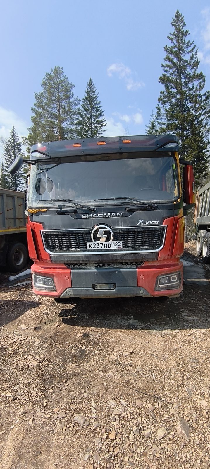 Shacman SX* 6x4 Самосвал