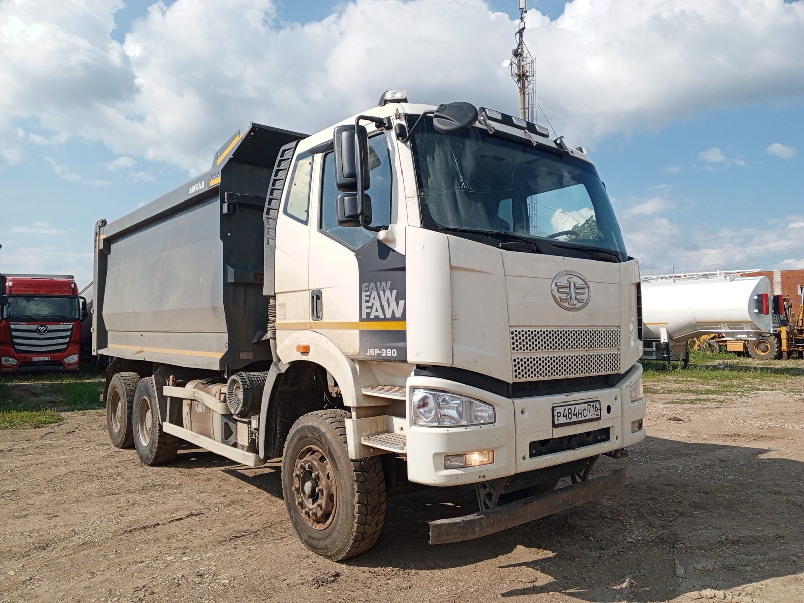 FAW J6 6x4 Самосвал
