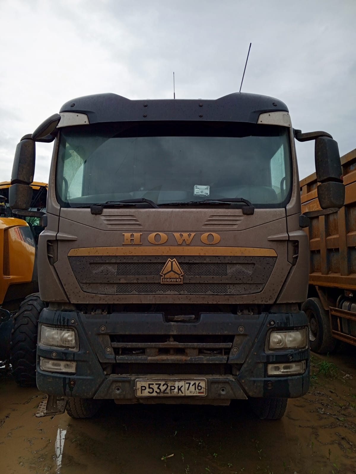 HOWO T5G 8x4 Самосвал