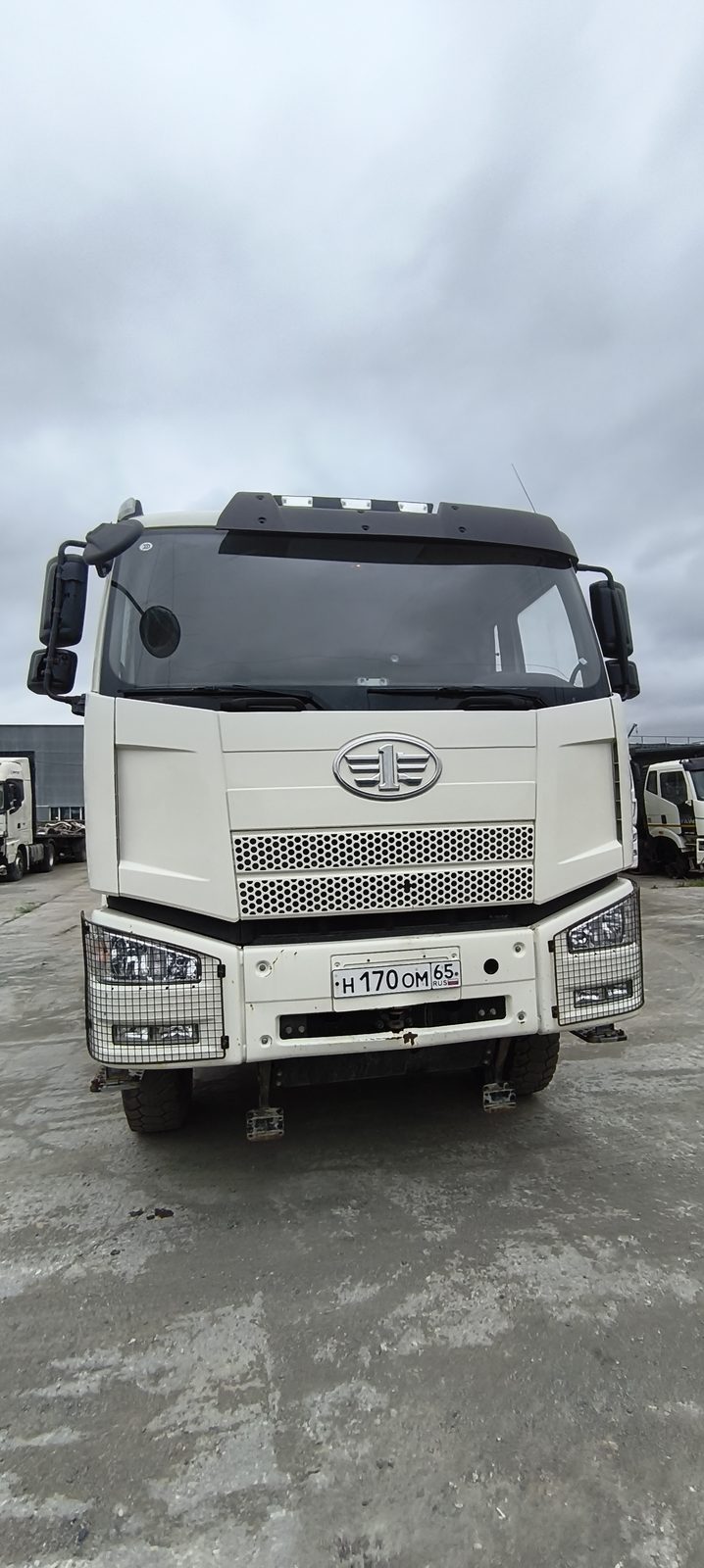 FAW J6 6x4 Самосвал