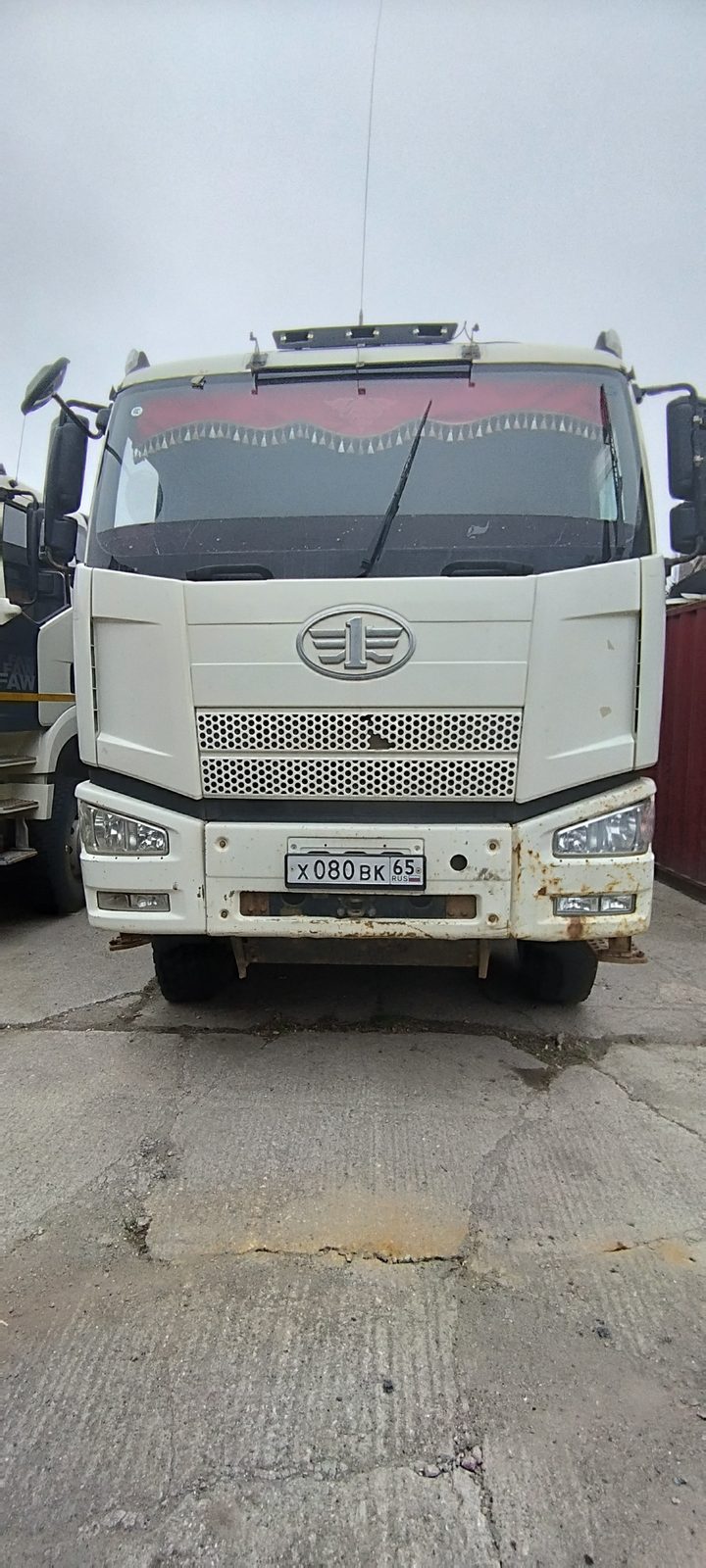 FAW J6 8x4 Самосвал