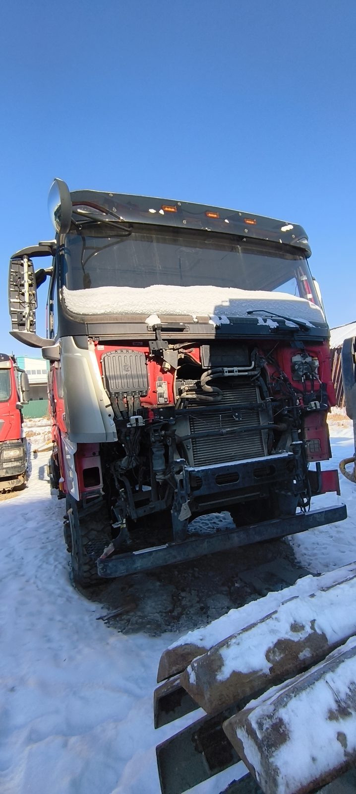 Shacman SX* 6x6 Седельный тягач