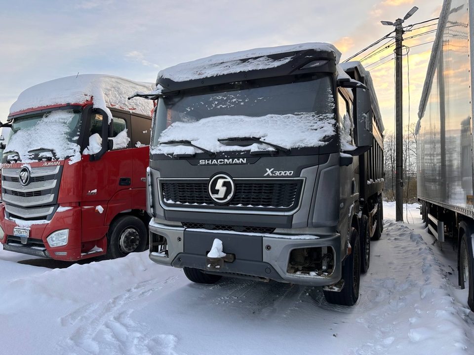 Shacman SX* 8x4 Самосвал