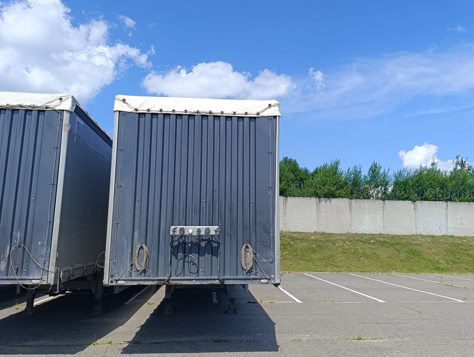 Тонар 97882 Полуприцеп шторный