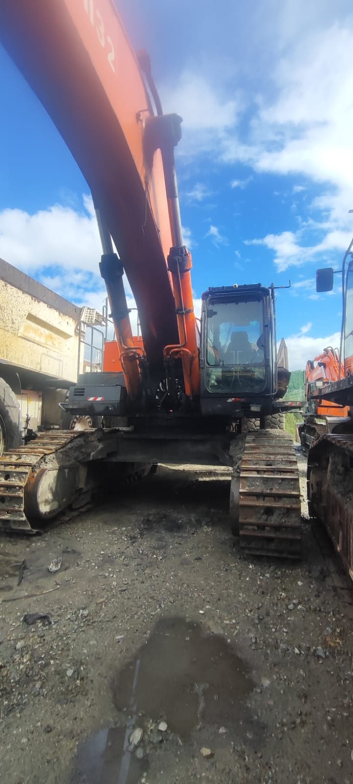 Hitachi ZX870 Экскаватор
