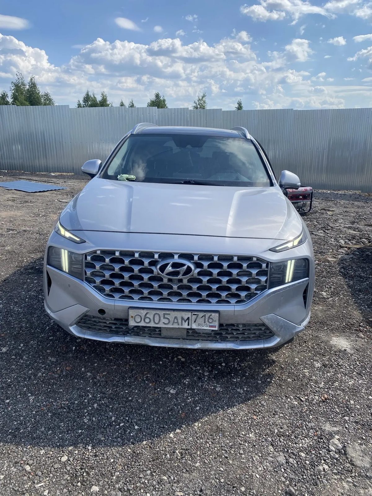 Hyundai SANTA FE