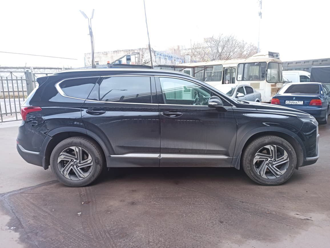 Hyundai SANTA FE