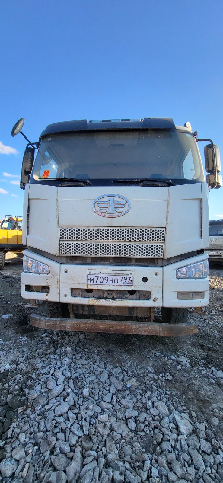 Автомастер 6589* на шасси FAW CA 3310 8x4 Самосвал