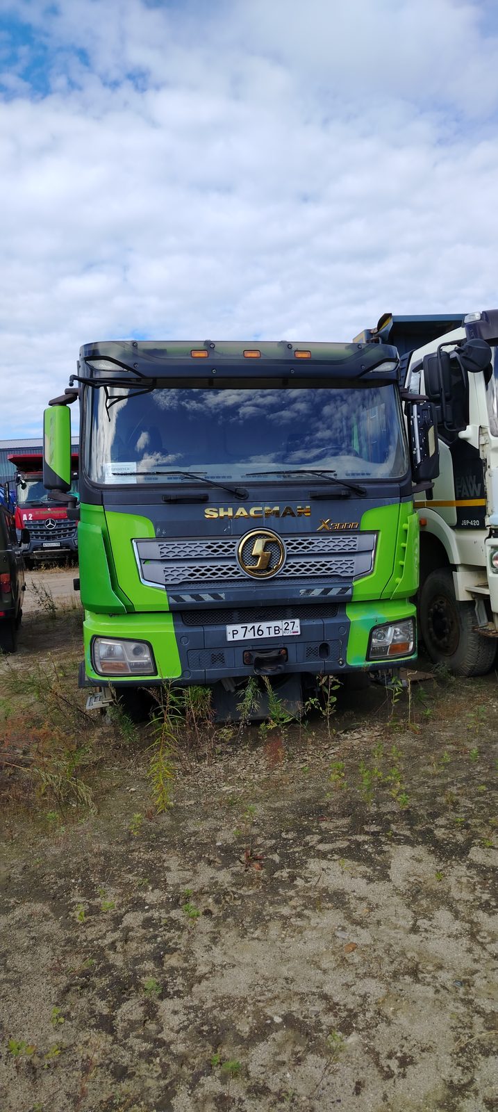Shacman SX* 8x4 Самосвал