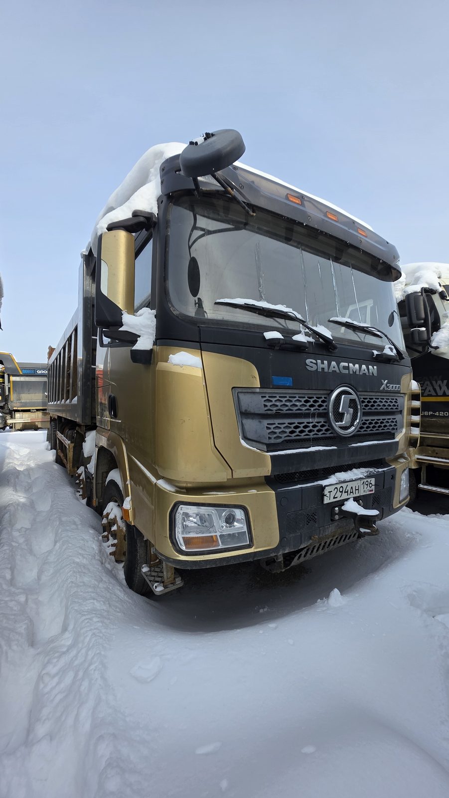 Shacman SX* 8x4 Самосвал