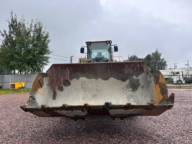 Hyundai HL* Фронтальный погрузчик